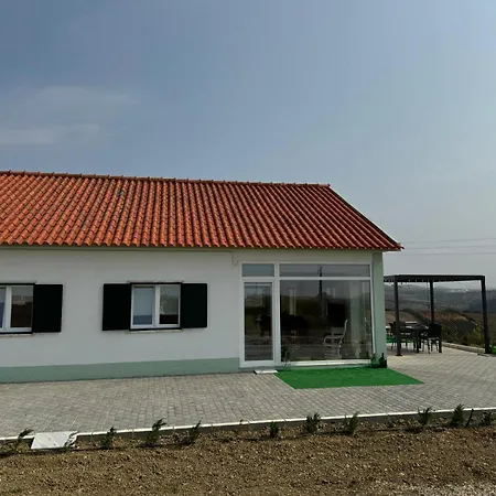 House Near 에리세이라