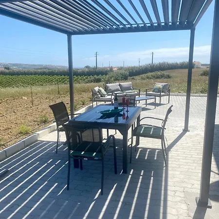 House Near 에리세이라